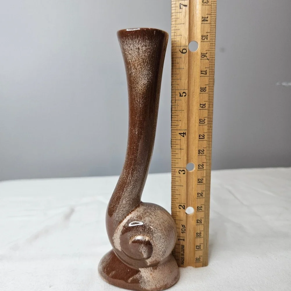 Frankoma MCM‎ Abstract Spiral Snail Bud Vase Brown Tan Speckled Ceramic 6.5